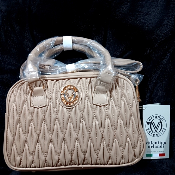 Valentino Orlandi Handbags - Valentino Orlando taupe quilted bag with strap to turn into a crossbody